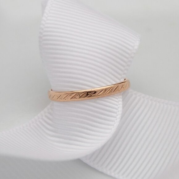 Rose Gold 14K Wedding Band Ring, Diamond Cut Detailing Ring, Size 6 - Picture 4 of 4